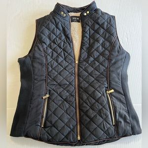 Active USA Black Vest Size Large